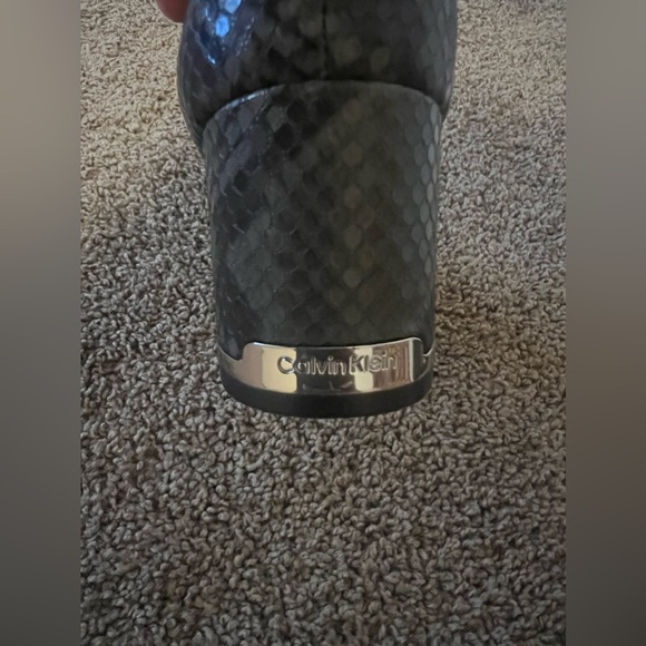 Calvin Klein boots - Picture 2 of 6